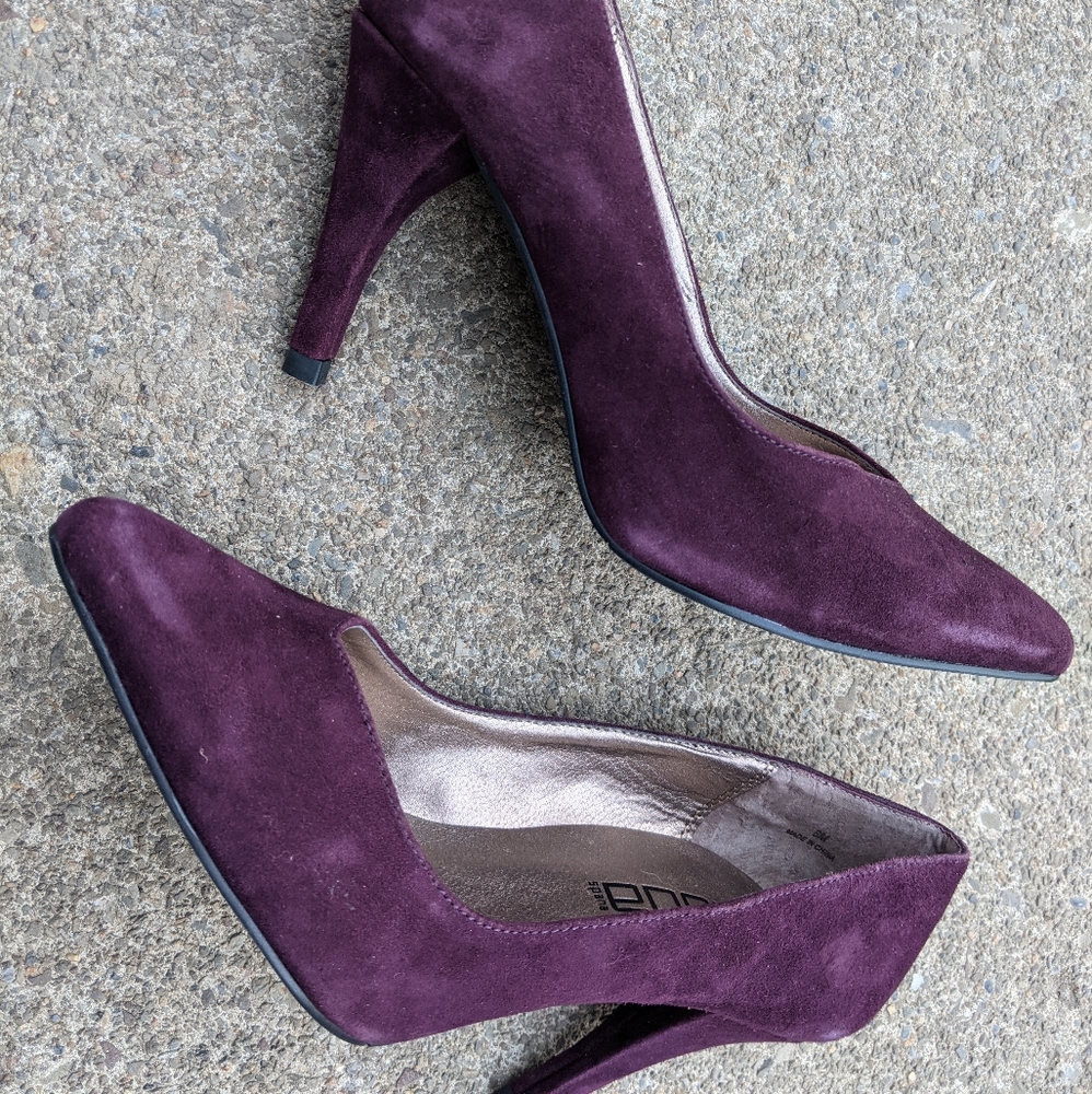 Moda Spana Eggplant Purple Leather Heels 6M NWOT